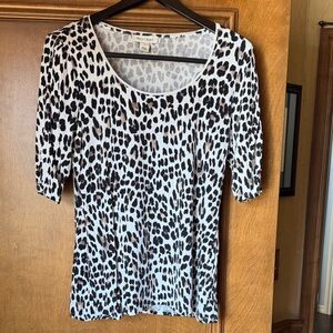 White House Black Market Black & White Leopard Scoop Neck Top